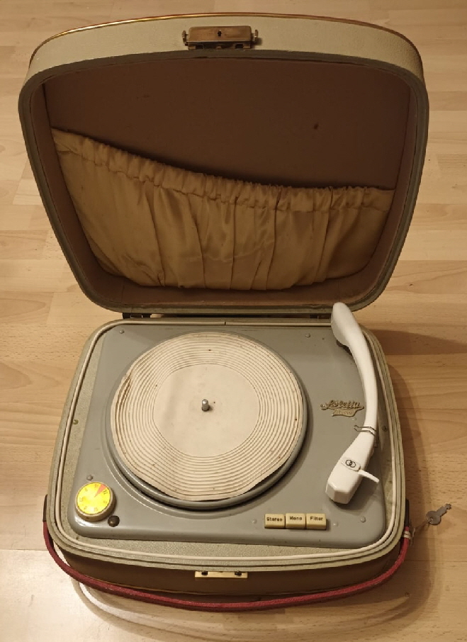 soletta-stereo-1 soletta-stereo-1